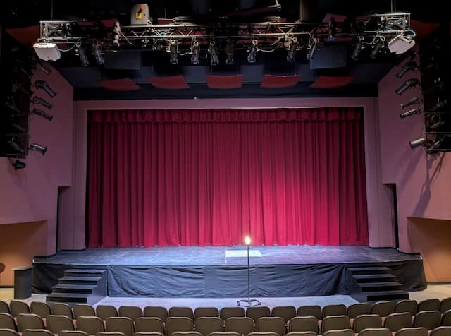 westridge-school-upgrades-to-safer-sustainable-ifr-stage-curtains